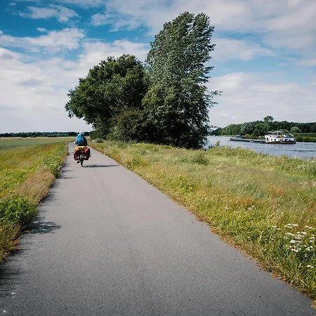 Tinyhouse „kleines Ems-idyll“ キャンプ場 Lathen